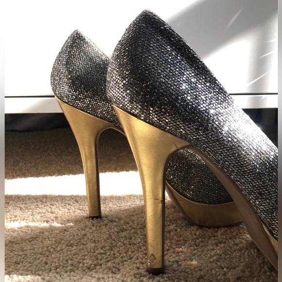 Jennifer Lopez Silver Sparkly Heels ✨🤍 - Picture 2 of 6